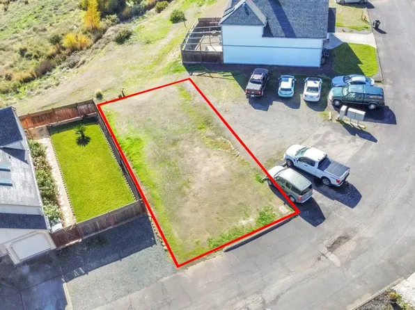 5454 Oxford Dr, Lakeport, CA 95453