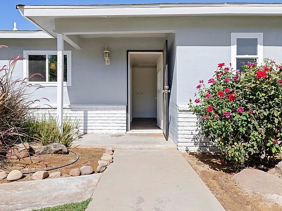 5th image of 36537 Orange Grove Ave