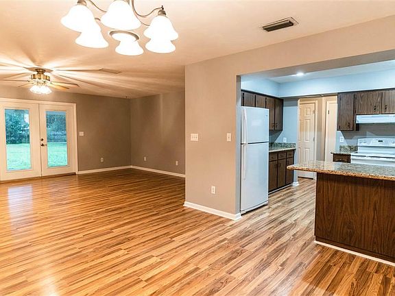 5th image of 6422 NW 32nd St