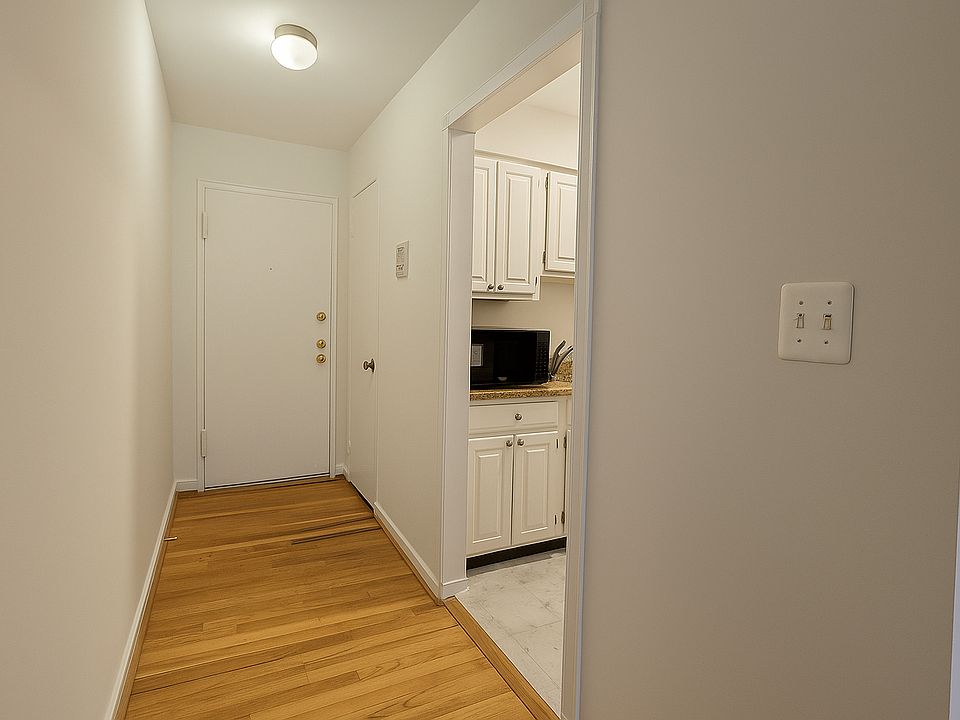 2 - Entry way view_11252025