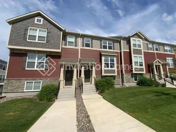 7526 38th St N, Oakdale, MN 55128