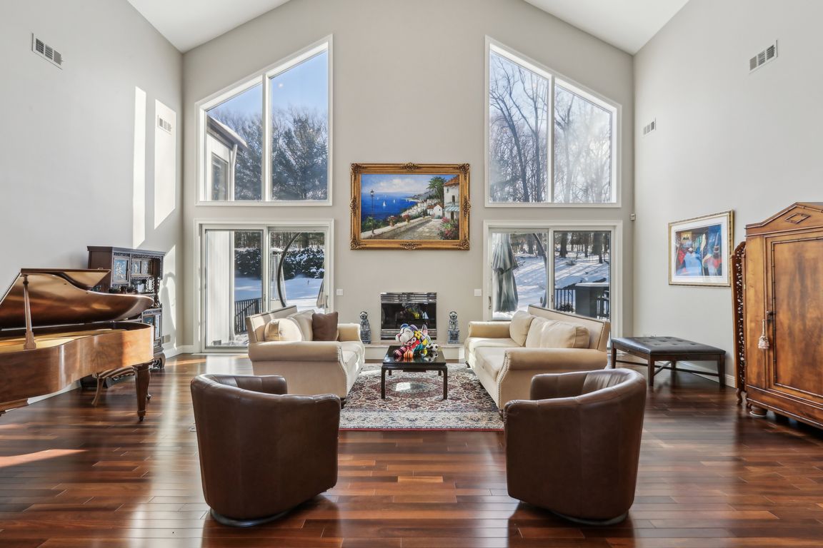 Rainbow Ridge Dr-015.jpg