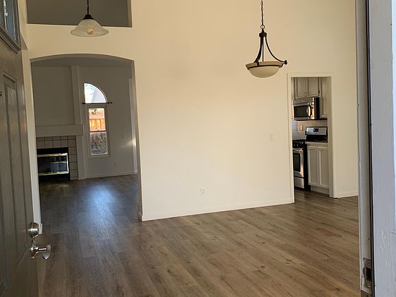 3rd image of 674 Natalie Dr