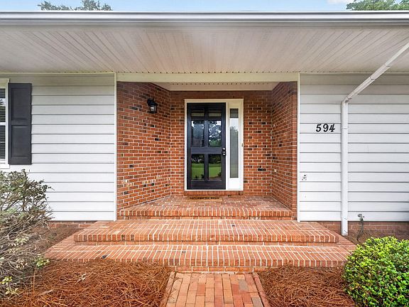3rd image of 594 Keith Hills Rd