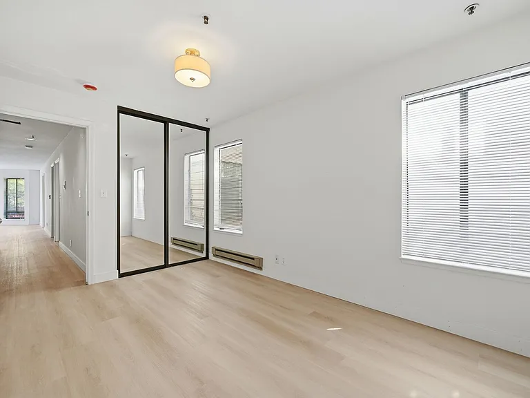 3301 Mission St #302 — Photo 13