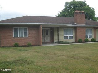 216 Milhouse Ave, Chambersburg, PA 17202