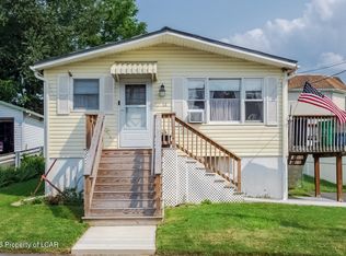 16 Bailey St, Plains, PA 18705