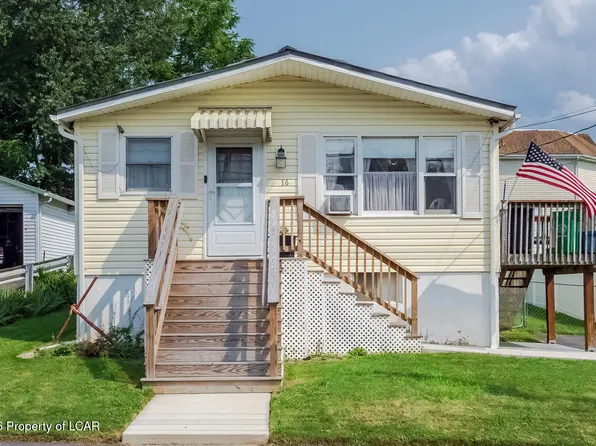 16 Bailey St, Plains, PA 18705