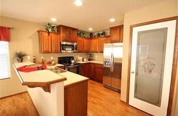 5th image of 9907 2nd Pl NE