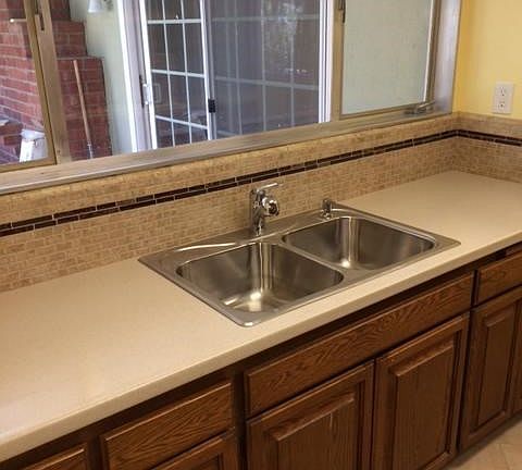 4th image of 807 Maertin Ln