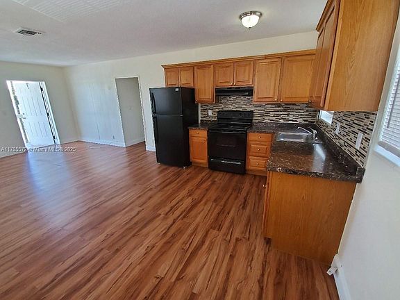 3rd image of 5420 NE 22nd Ter APT 26