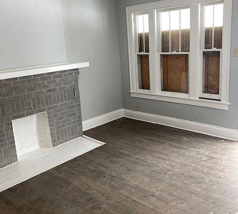 5th image of 928 Ellsworth Ave