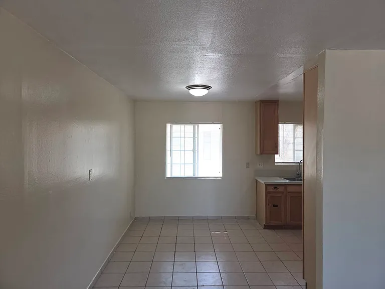 1431 S Park Ave #C — Photo 8