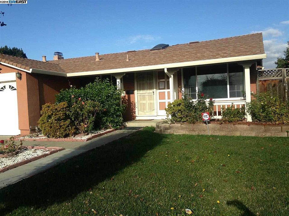 1st image of 32425 Jean Dr
