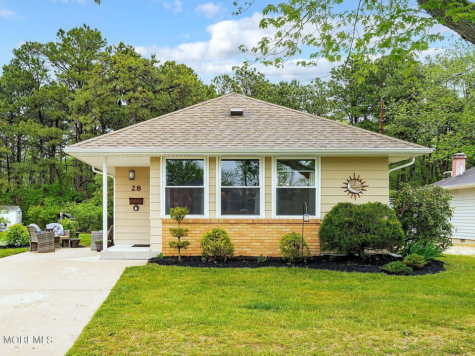 1st image of 28 Allaire Drive