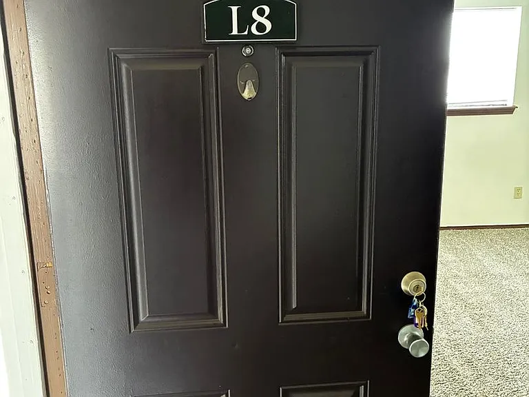 Avendale Pointe Apartments — Photo 14