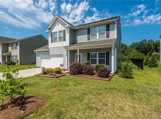 1926 Mallard Pointe Dr, Kannapolis, NC 28083