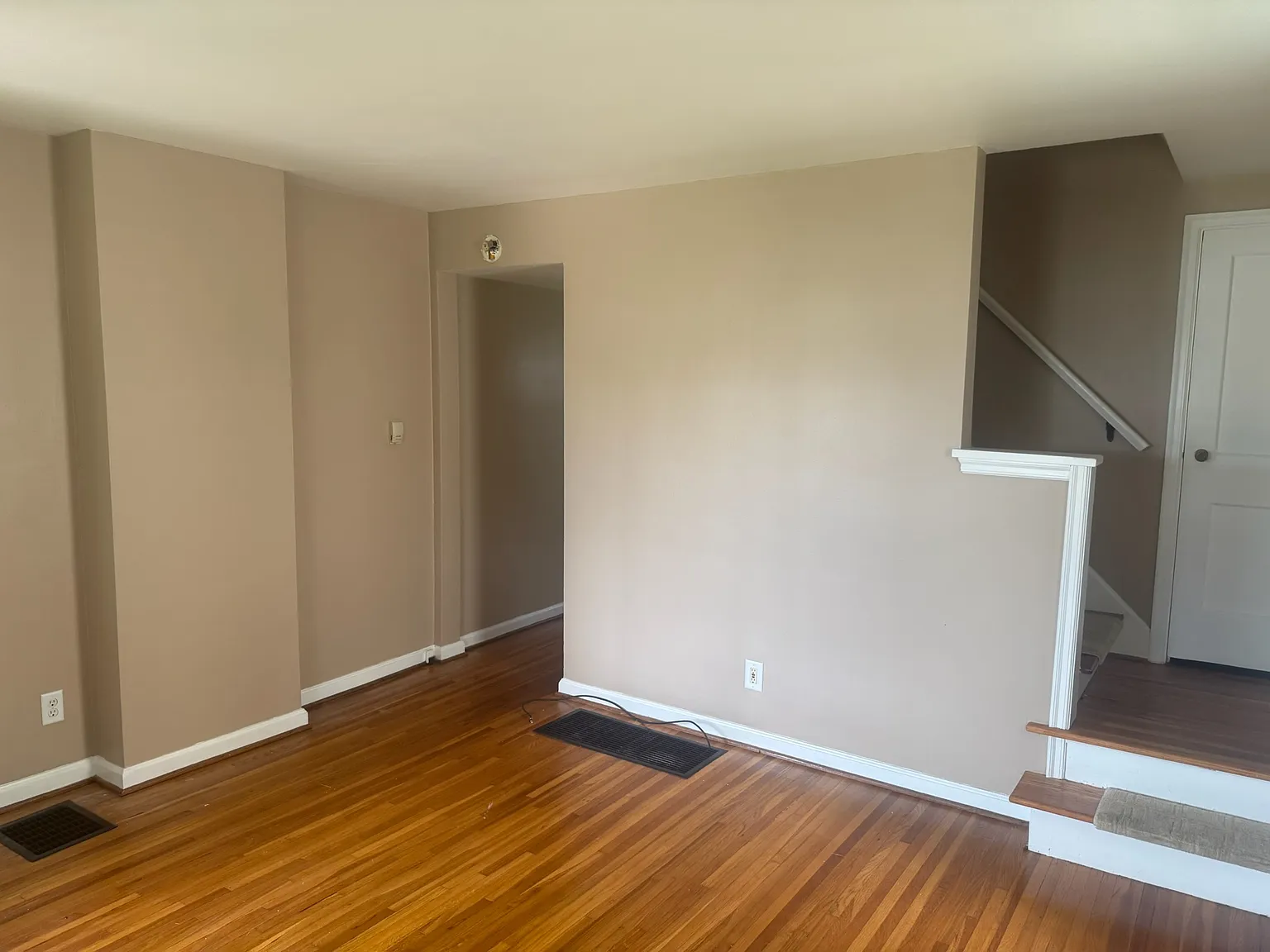 2 bed, $1,300 — Photo 3