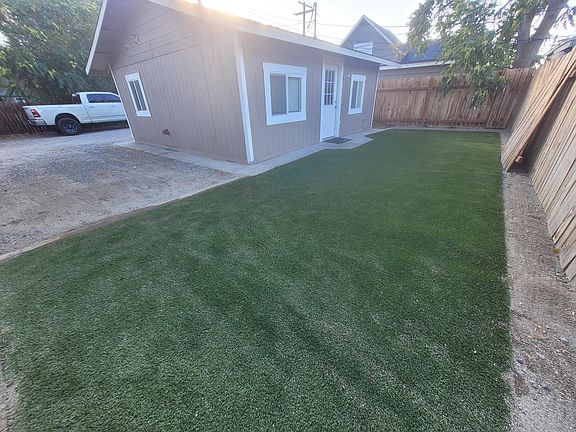 5th image of 304.5 S Chelan Ave