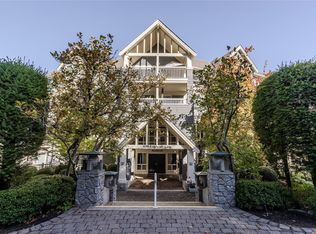 5650 Edgewater Ln #113, Nanaimo, BC V9T 6K1