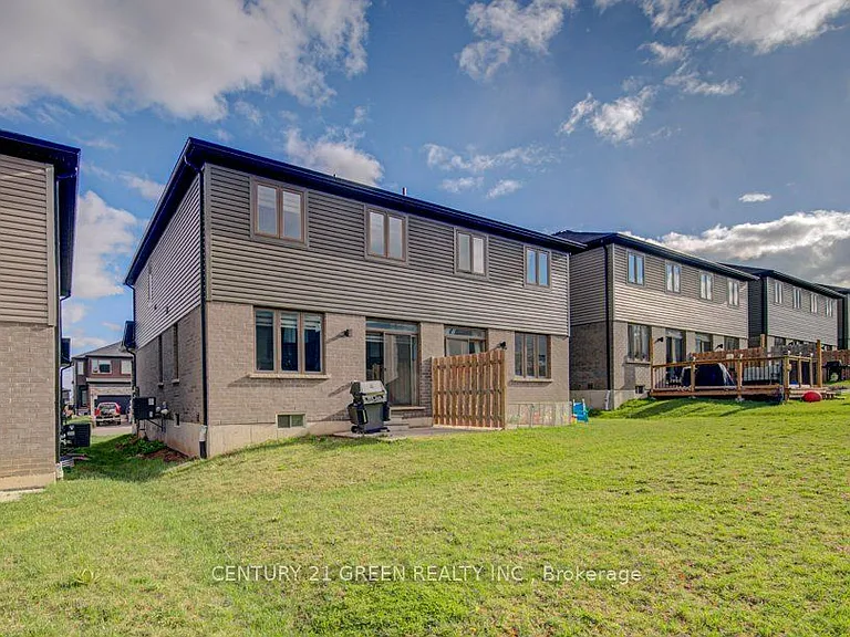 30 Baker Ln — Photo 36