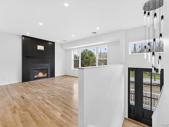4th image of 11 Widmer Road