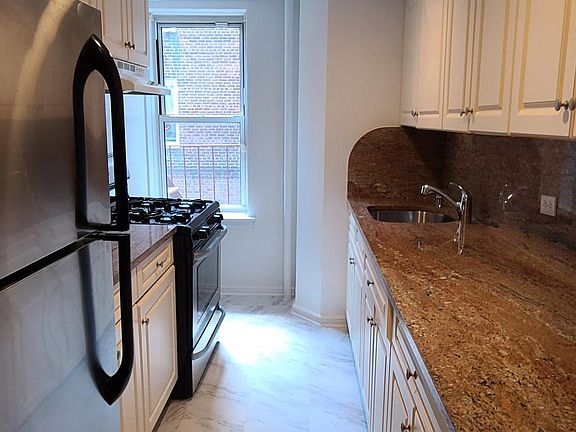 3rd image of 141-18 78th Ave APT 2