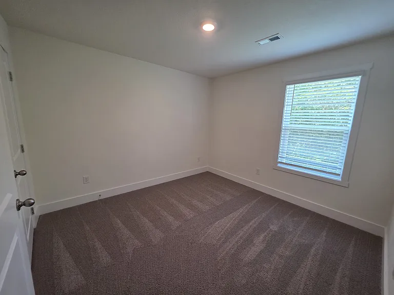 246 Business Park Ln — Photo 25