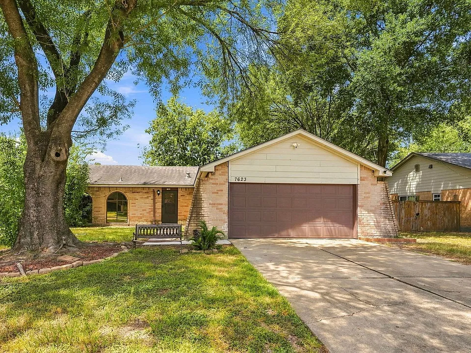 7623 Kite Hill Dr