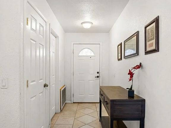4th image of 8594 Rocking Horse Cir