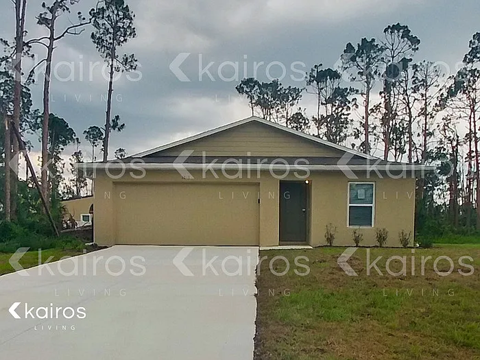 1813 Lawn Ave