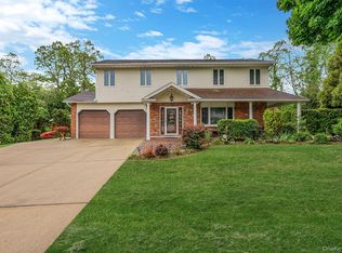 28 Manchester Boulevard, Wheatley Heights, NY 11798
