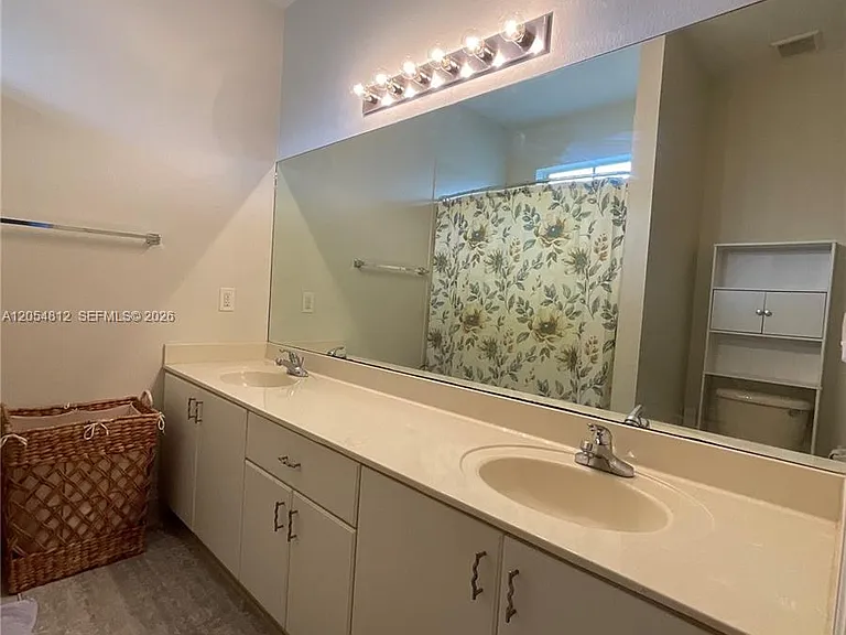 15352 SW 91st St #15352 — Photo 3