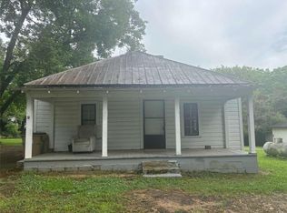 155 W Jefferson St, Hoschton, GA 30548