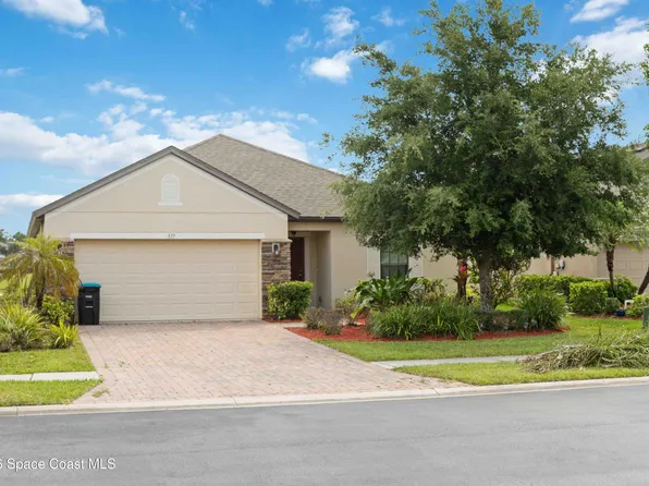 577 Trymore Dr SE, Palm Bay, FL 32909