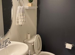 9 Wilson Ln, Wood Ridge, NJ 07075