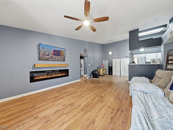 4th image of 1575 W Warm Springs Rd Unit 2024