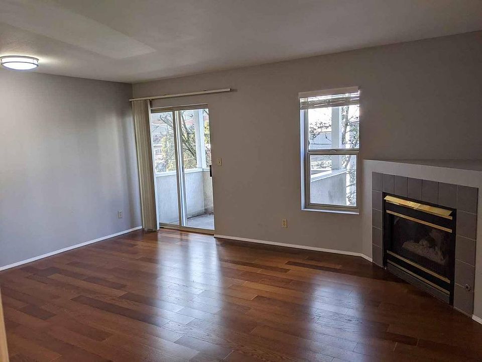 1st image of 6909 Weedin Pl NE APT B304