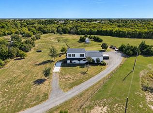 1265 County Road 4642, Trenton, TX 75490