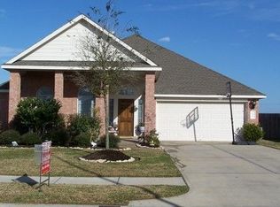 5821 Vineyard Hill Dr, Pearland, TX 77581