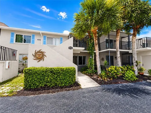 4000 Ice Castle Way APT 5, Naples, FL 34112