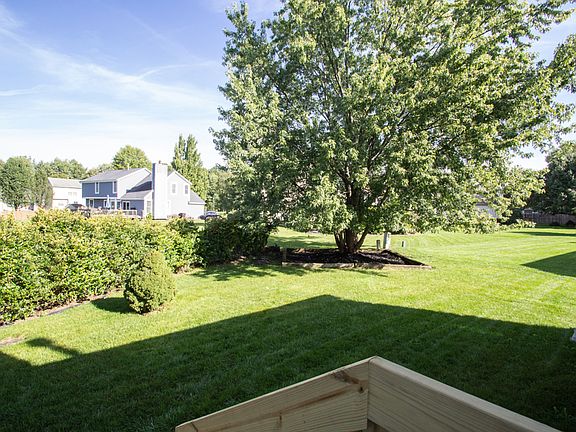 3rd image of 8524 Kingsley Dr