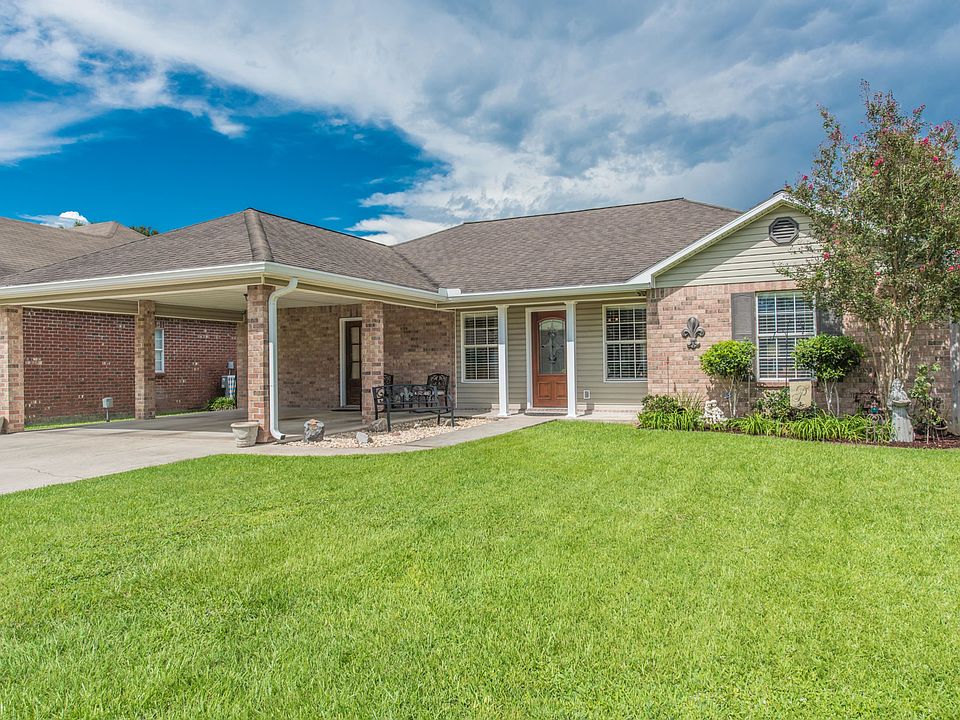 1st image of 208 Wildflower Ln