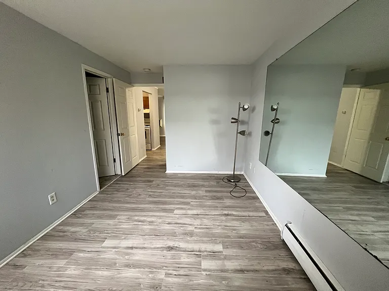 31831 Grand River Ave #19 — Photo 6