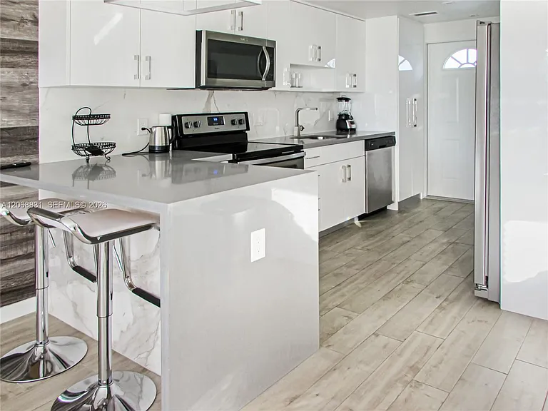 9220 Biscayne Blvd #3 — Photo 5
