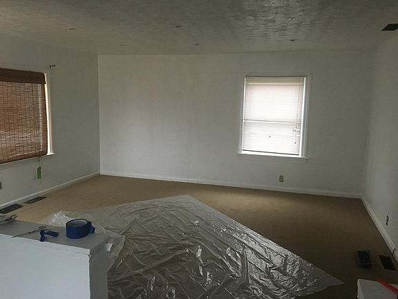 4th image of 2617 Fairport Ave