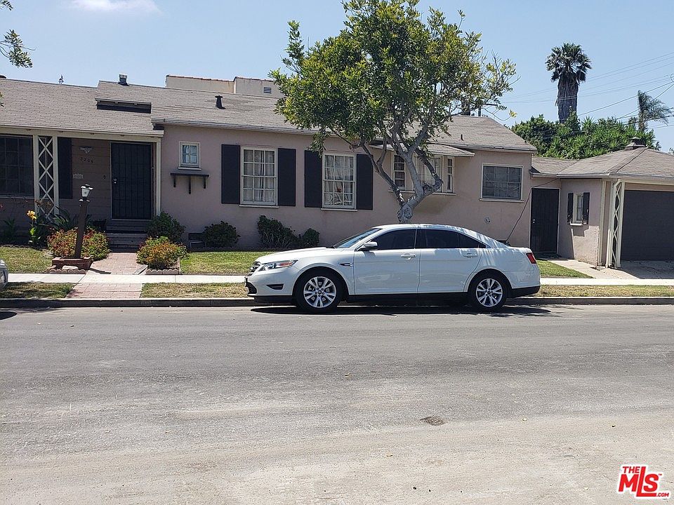 1st image of 3205 W 79th St