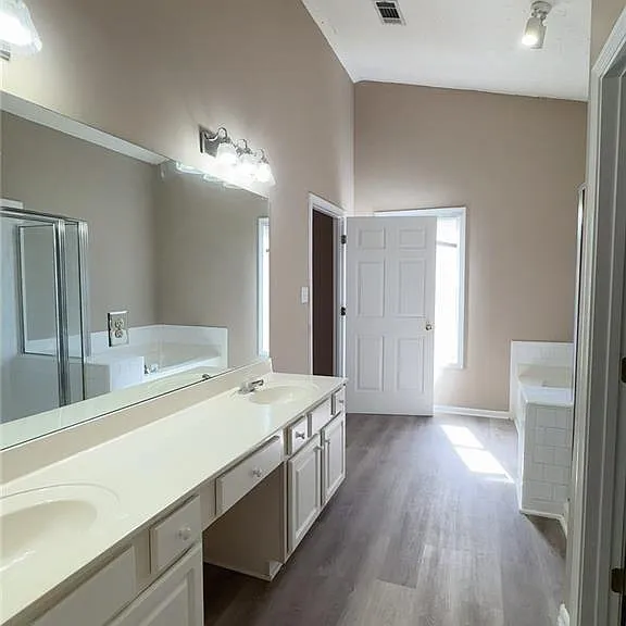 5045 Saddle Bridge Ln — Photo 12