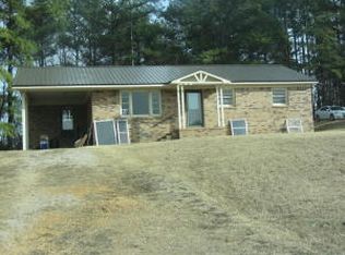 131 Foust Ln, Selmer, TN 38375