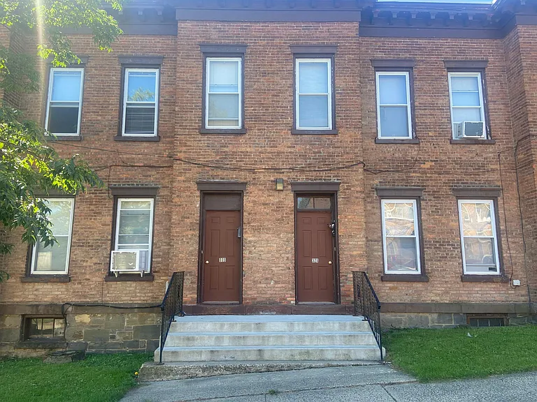 30-32 Vliet St — Photo 1